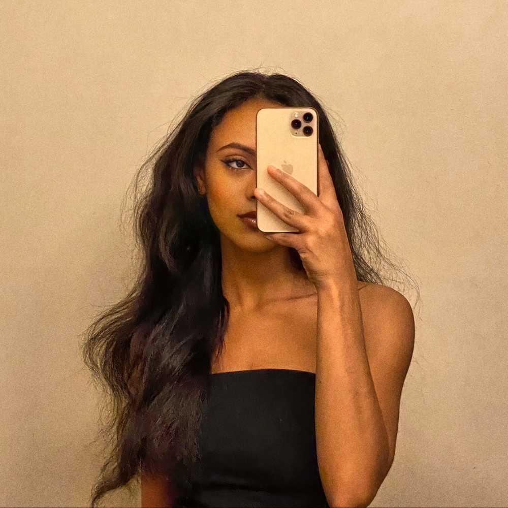 Meet your Posher, Zenab